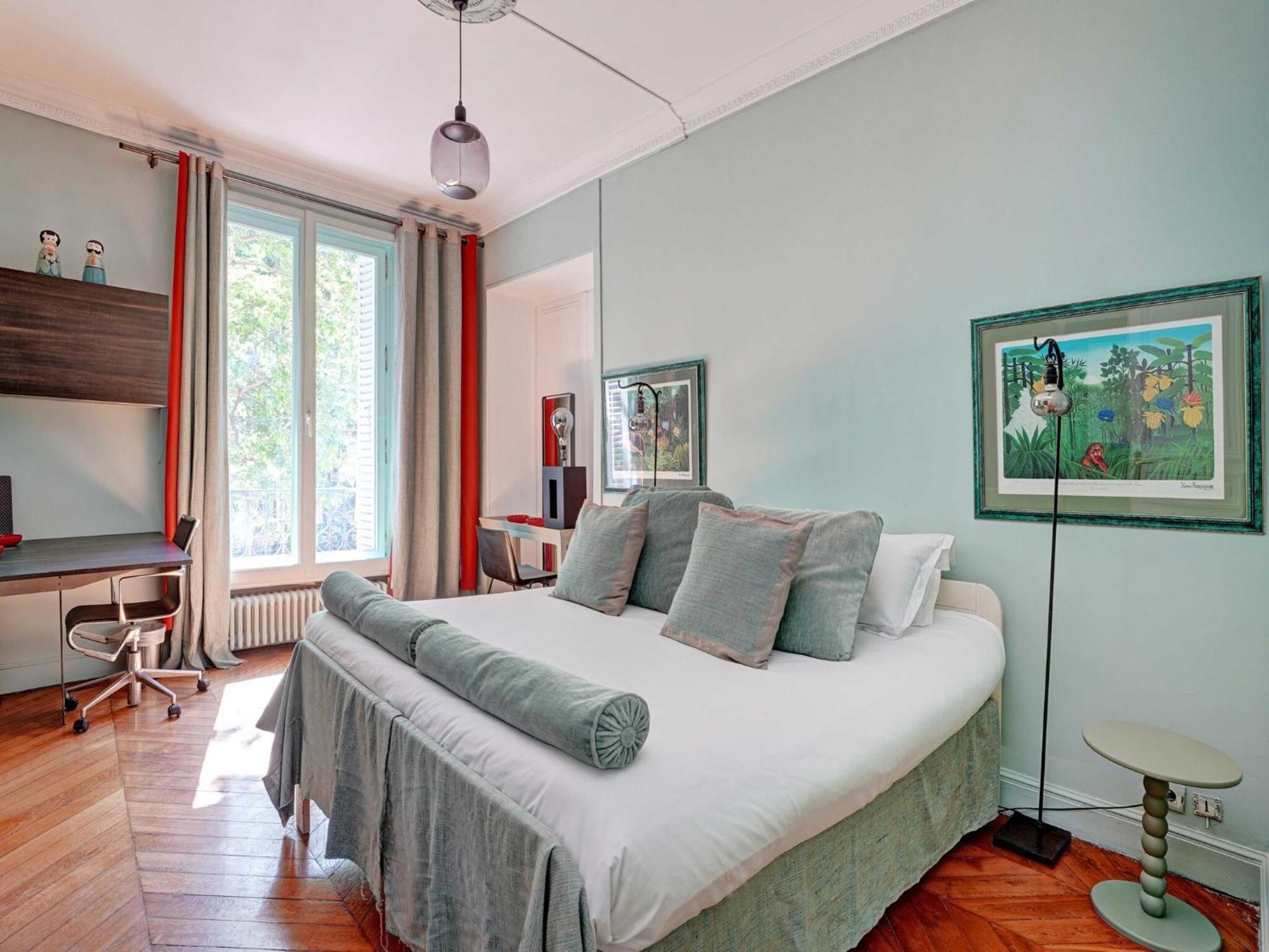 Charming - 4br -10p- Madeleine Apartment *
